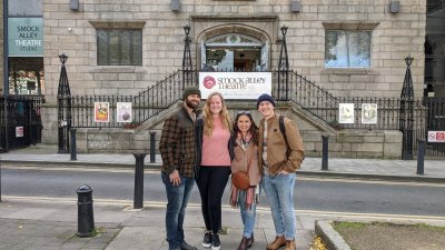 Smock Alley Theatre Old Dublin Tour pic by mybikeorhike group of people standing outside of smock alley theatre